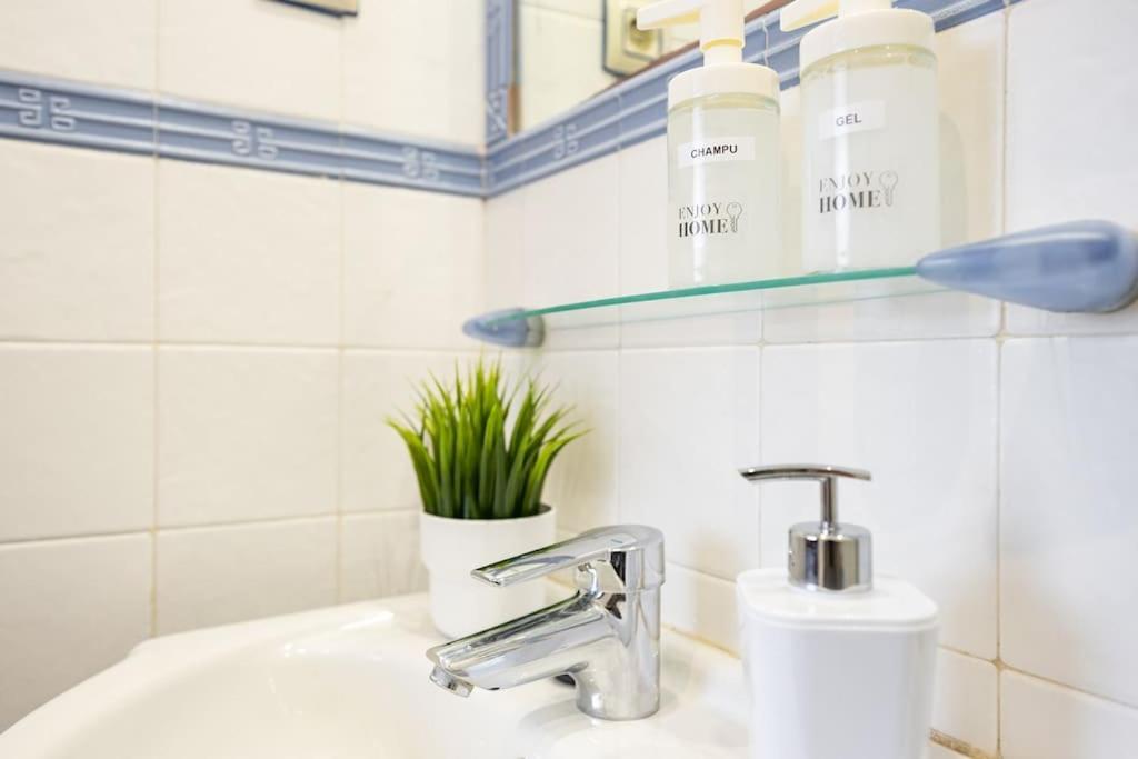 Appartamento Apartamento Chary Gijón Esterno foto